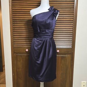 Stunning Purple Satin One Shoulder Prom Wedding Party Event Dress Size 8